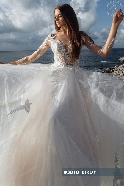 Gabbiano. Свадебное платье Бирди. Коллекция CRYSTAL WORLD 